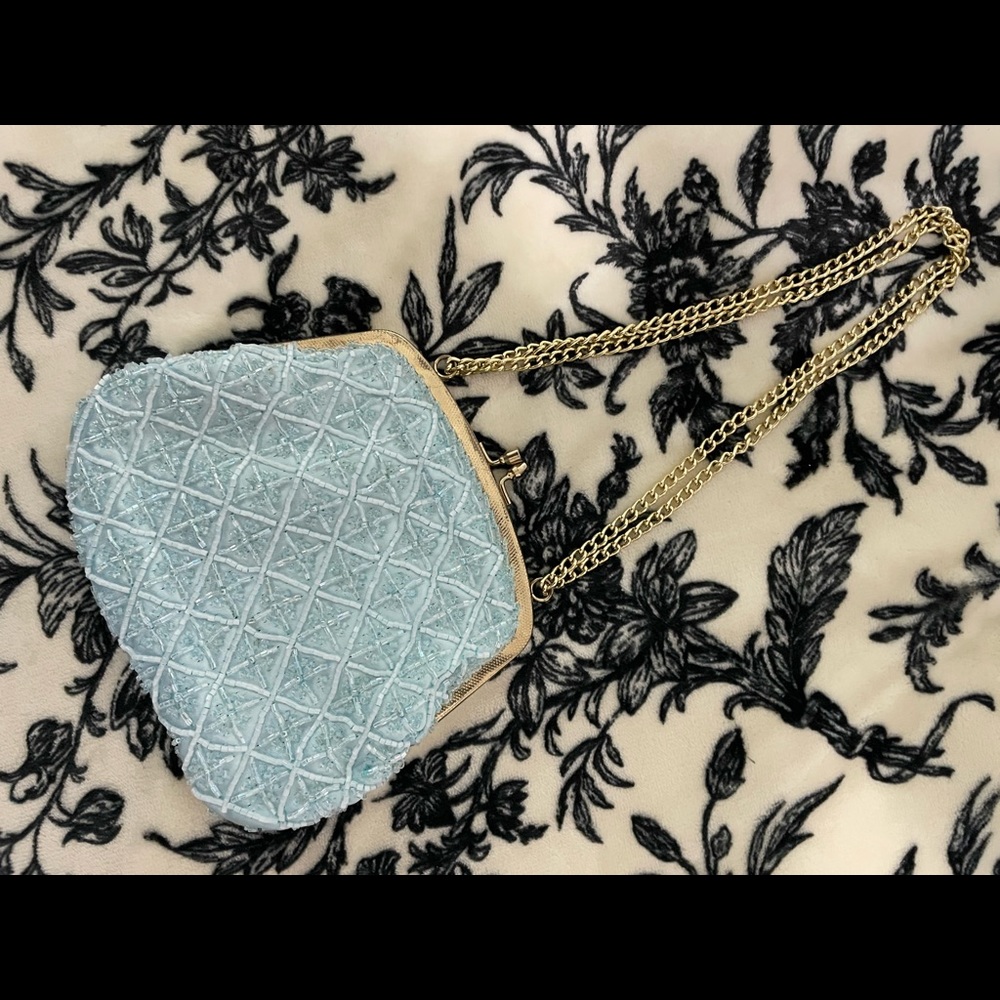 Vintage 1960s evening purse beaded with gold details